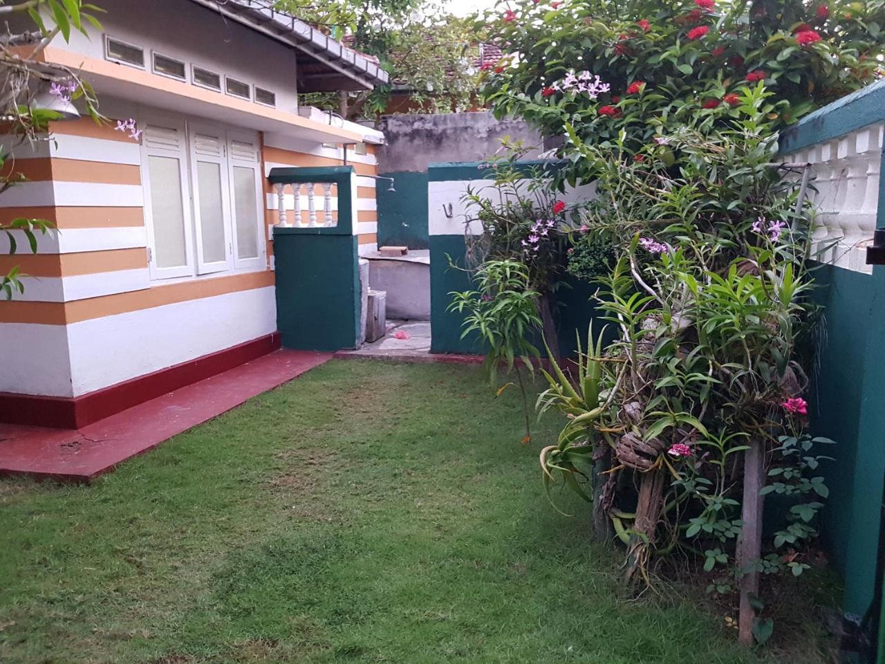Lotus Villa Bentota Exterior foto